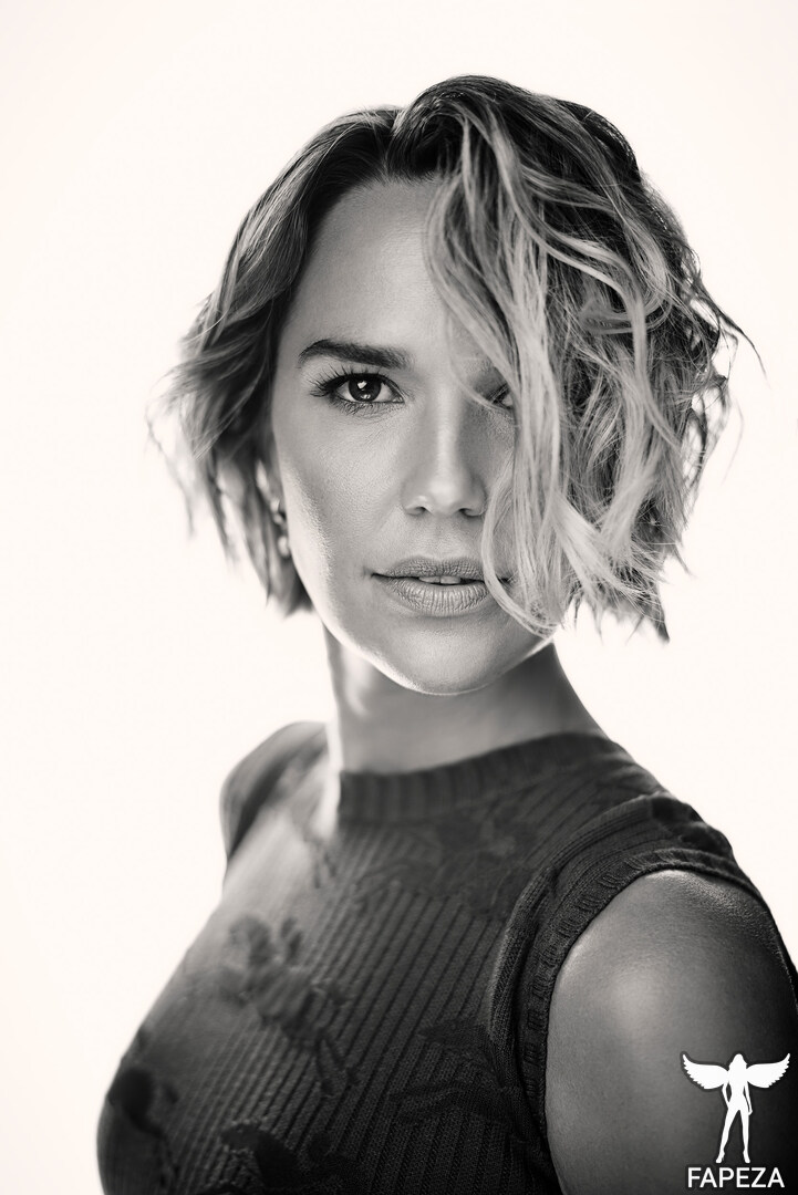 Arielle Kebbel