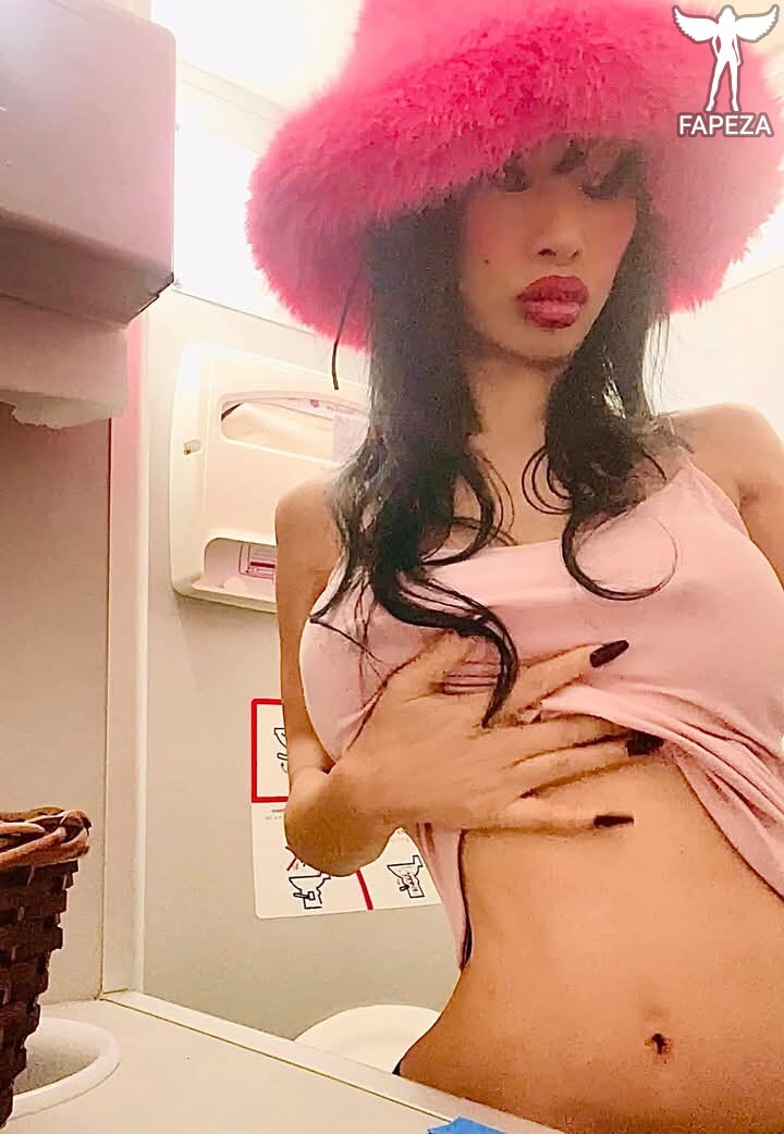 Bai Ling