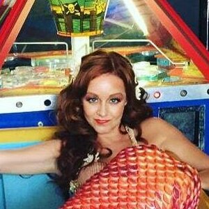 Lindy Booth